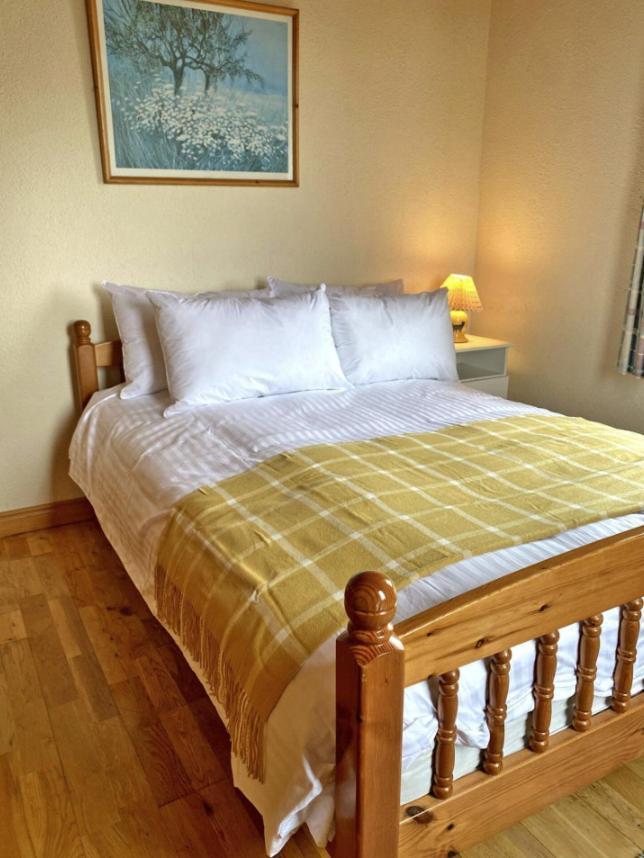 Lands End Cottage - Connemara Aughrus More エクステリア 写真